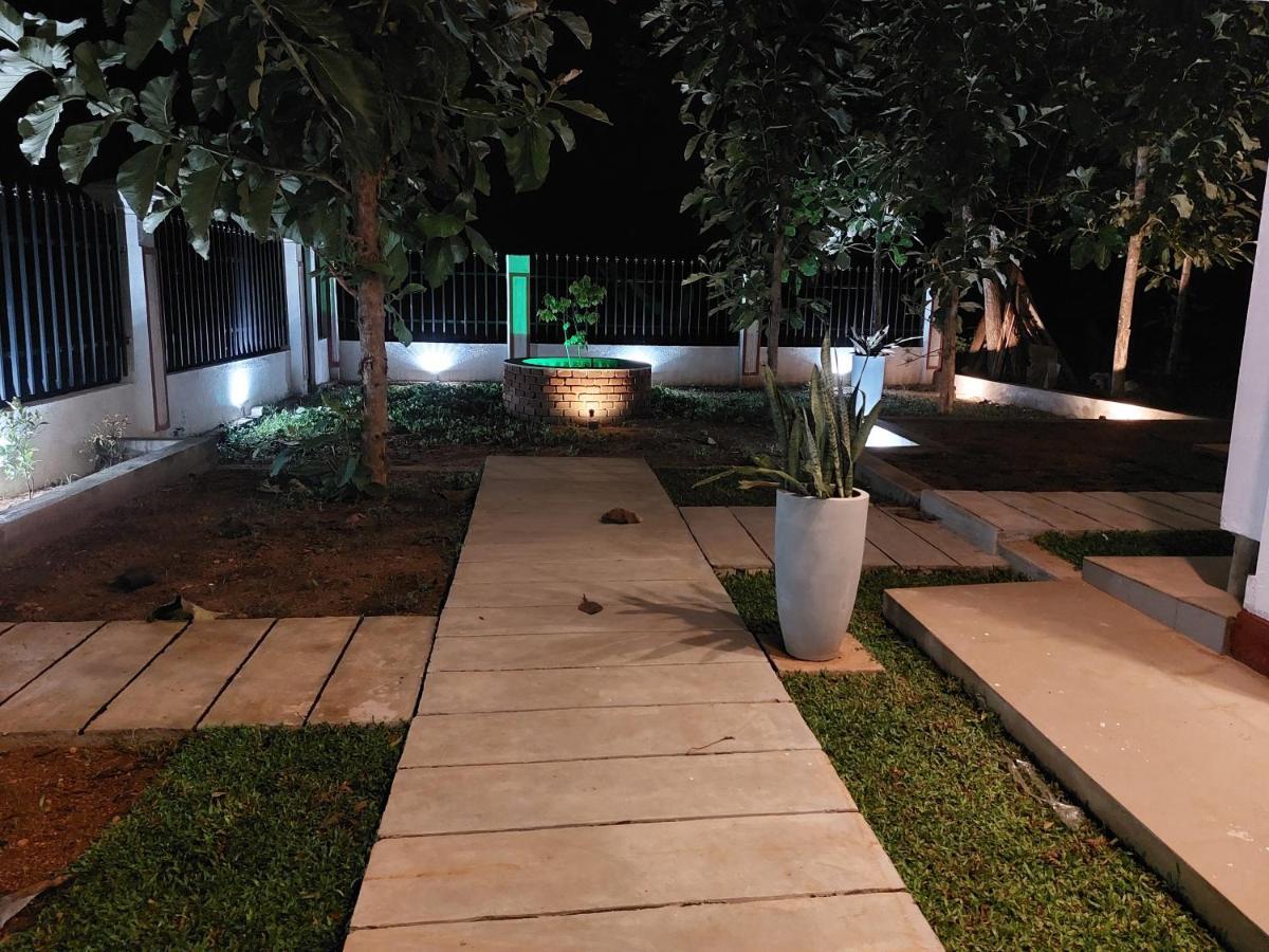 Green Shield Resort Anurâdhapura Extérieur photo