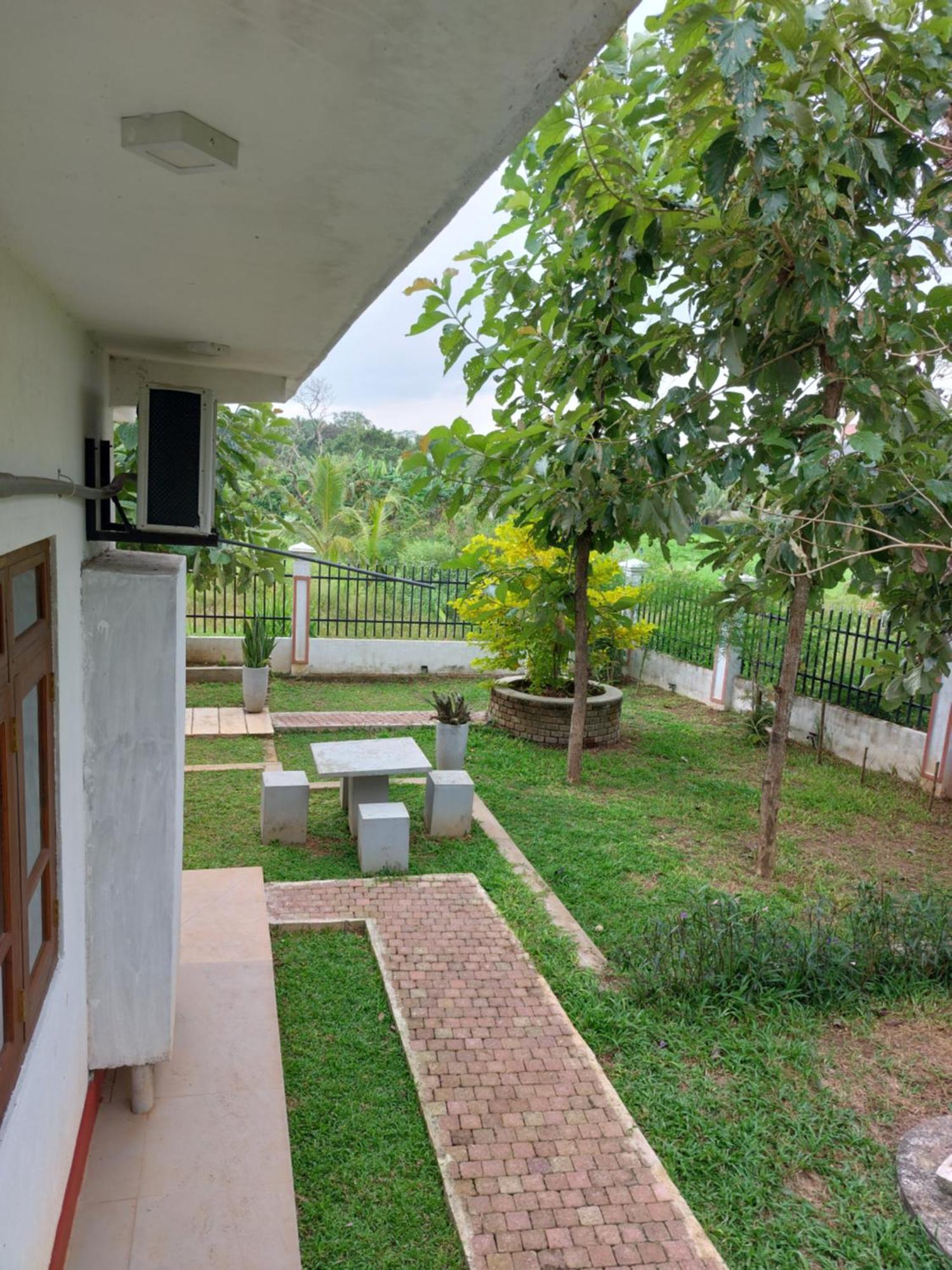 Green Shield Resort Anurâdhapura Extérieur photo