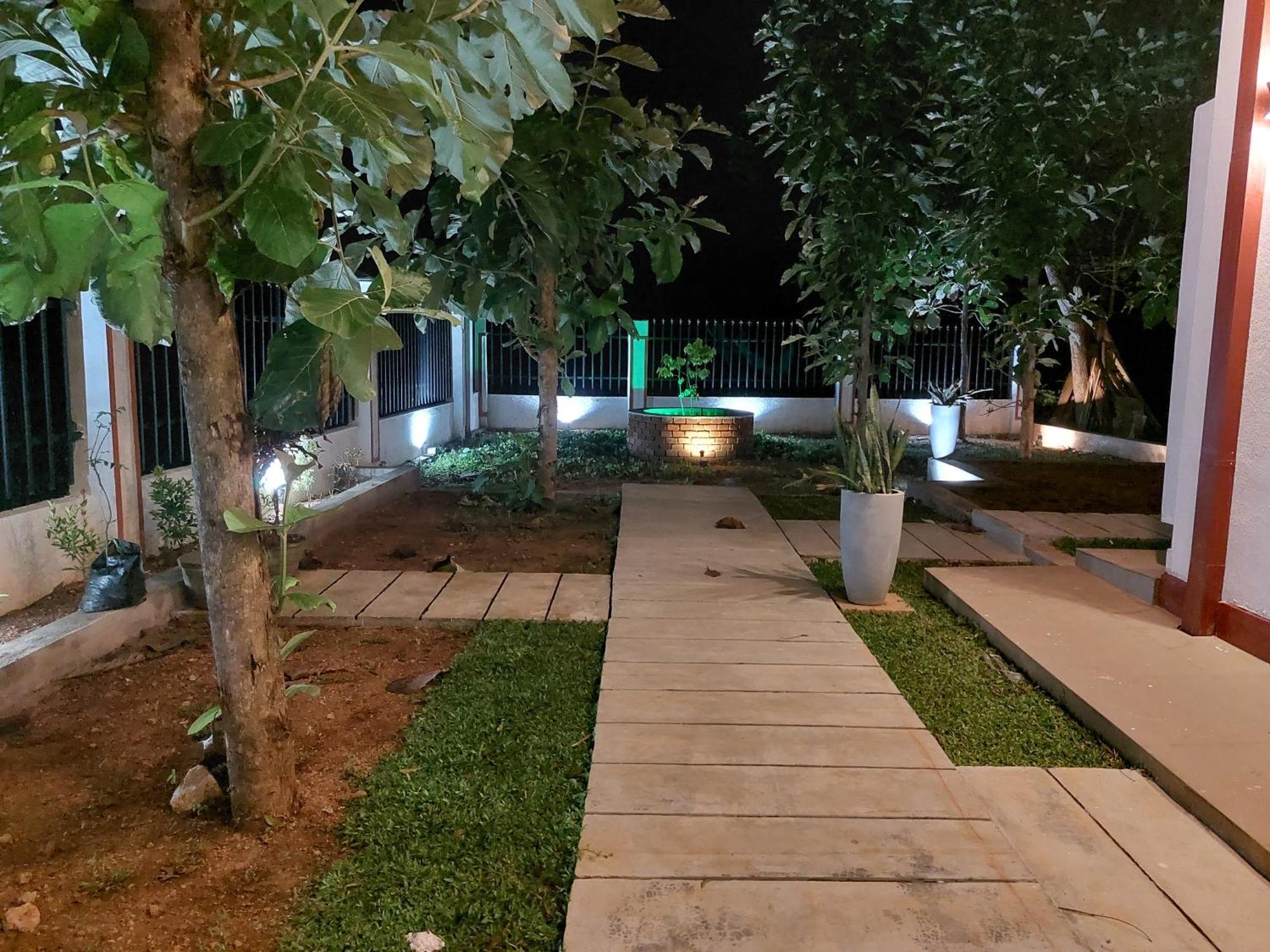 Green Shield Resort Anurâdhapura Chambre photo